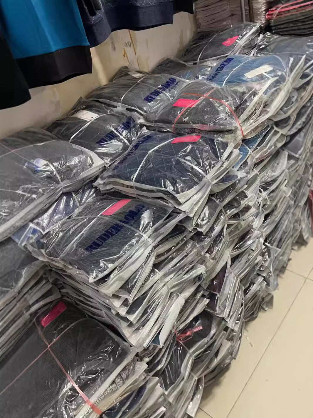 Tops Men's